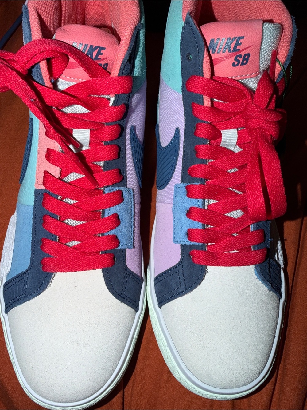 Nike SB High-Top Sneakers in Mint, Lavender, Navy & Red - Picture 2 of 6